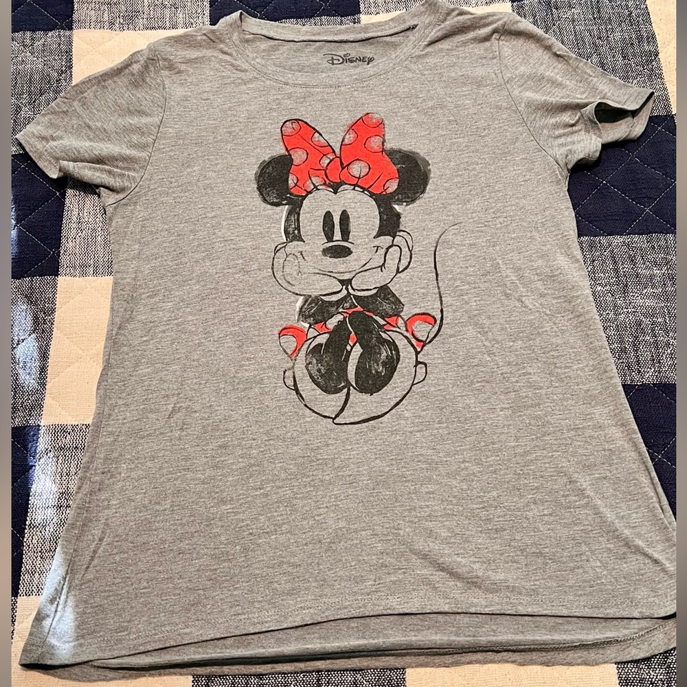 DISNEY Minnie Mouse Women’s T-Shirt Size Large - Never Worn